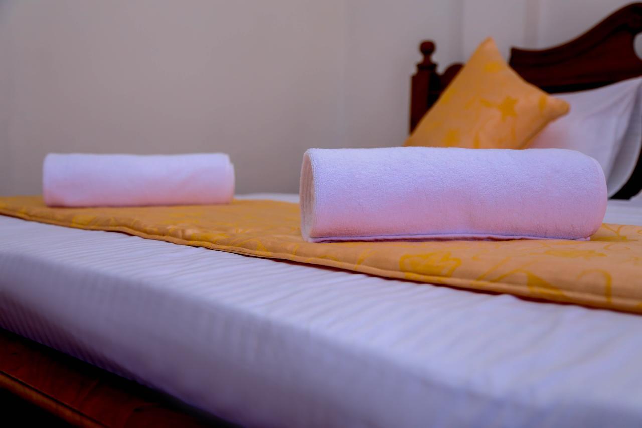 Niwahana Transit City Hotel คาตุนายากา ภายนอก รูปภาพ