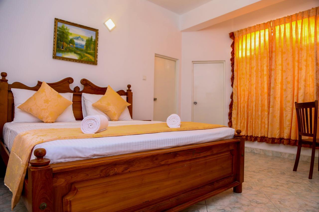 Niwahana Transit City Hotel คาตุนายากา ภายนอก รูปภาพ
